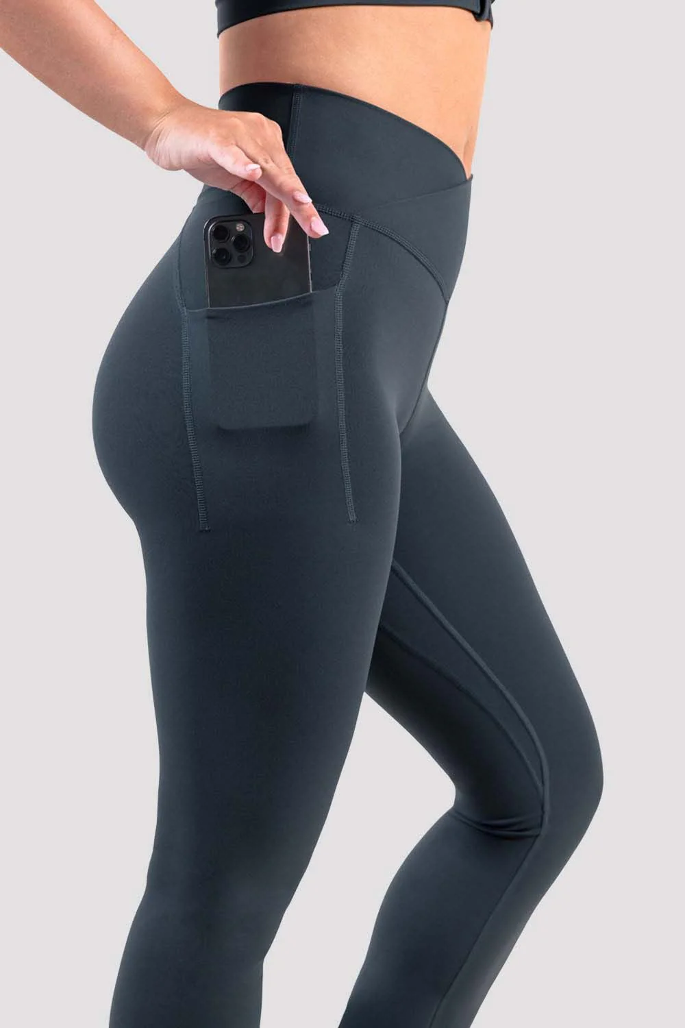Apex BLOCHeverhold Flare Legging - Image 3